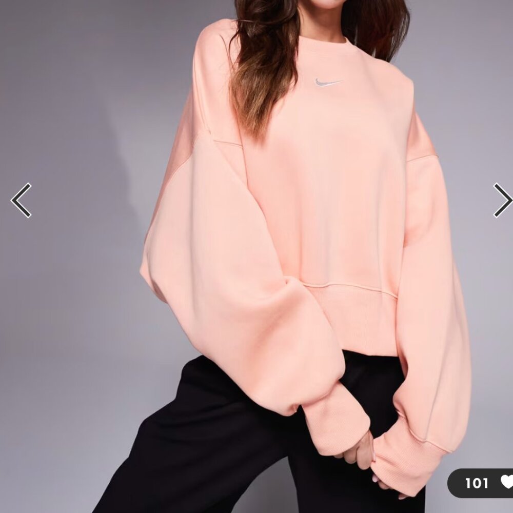 Nike Oversized Cropped Phoenix Sweatshirt in Pale Pink, Size Medium